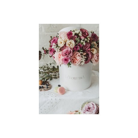 Acapella,  rosas y flores de temporada en Caja