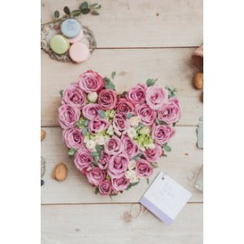 Crazy in Love, arreglo de flores en forma de corazón.