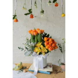 París,  arreglo floral con tulipanes