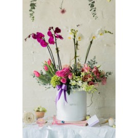 Lía, arreglo floral con 4 orquídeas